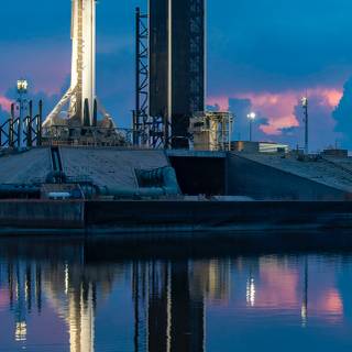 SpaceX iPhone wallpaper