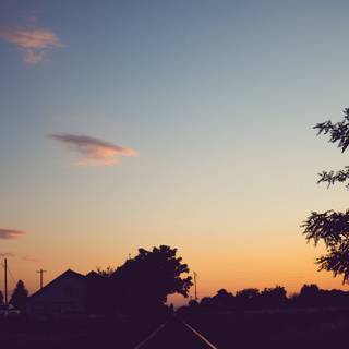 Countryside iPhone wallpaper