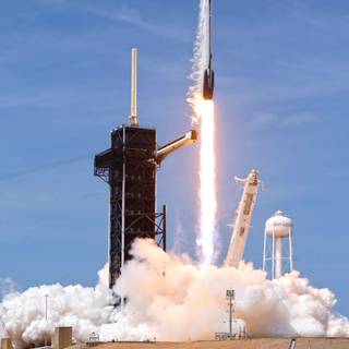 SpaceX iPhone wallpaper