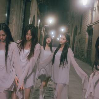 NewJeans desktop wallpaper