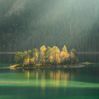 Calm autumn landscape wallpaper