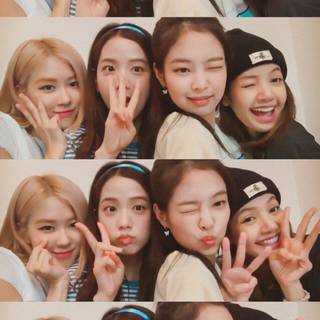 Blackpink funny wallpaper