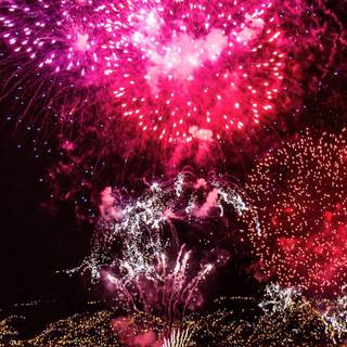 Fireworks iPhone wallpaper