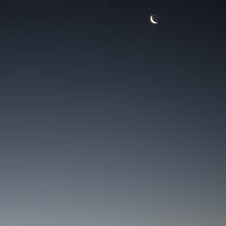 iPhone half moon wallpaper
