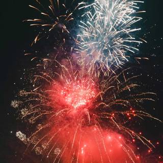 Fireworks iPhone wallpaper