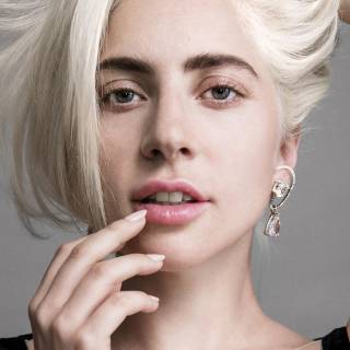 Lady Gaga iPhone wallpaper