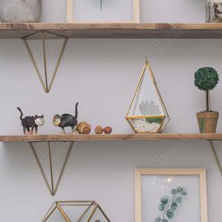 Shelf phone wallpaper