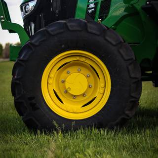 Tractor iPhone wallpaper