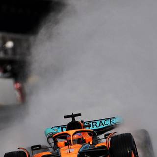 McLaren F1 iPhone wallpaper