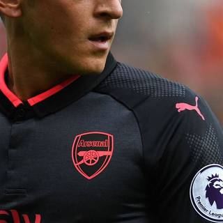 Ozil iPhone wallpaper