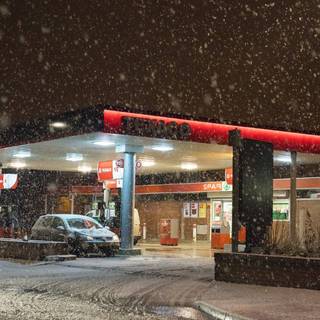 Winter gas station wallpaper