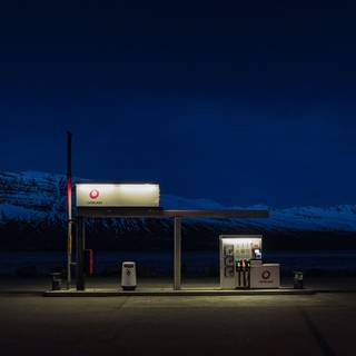 Winter gas station wallpaper