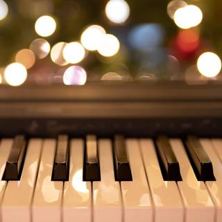 Christmas piano wallpaper