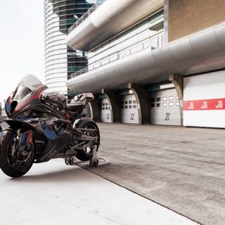 Sport bike 4k wallpaper