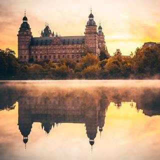 Palace iPhone wallpaper