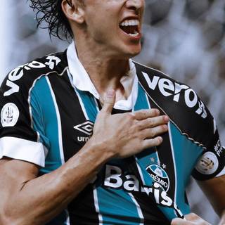 Pedro Geromel wallpaper