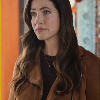 Julie Gonzalo wallpaper