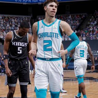 Lamelo Ball iPhone wallpaper