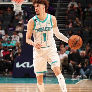 Lamelo Ball iPhone wallpaper