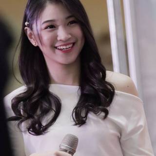 Shani Indira Natio wallpaper