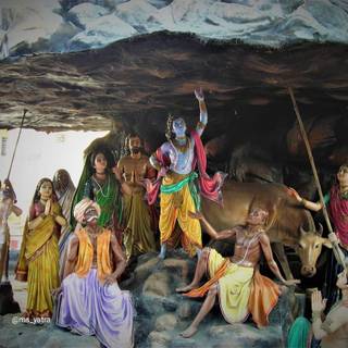 Krishna Govardhan wallpaper