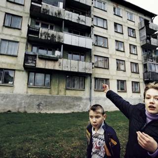 Lilya 4-ever wallpaper