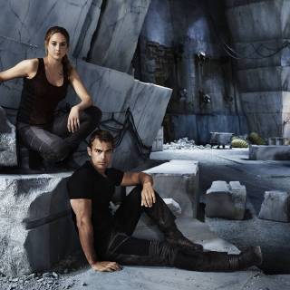 Four Divergent wallpaper