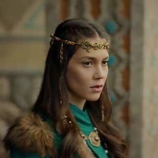 Gunseli Hatun wallpaper