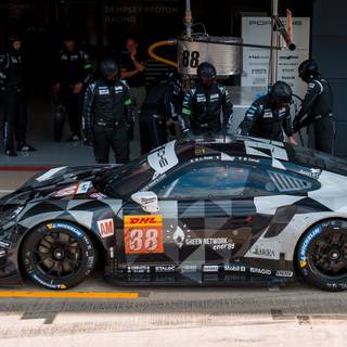 Car race 4k wallpaper