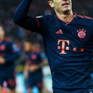 Lewandowski phone wallpaper