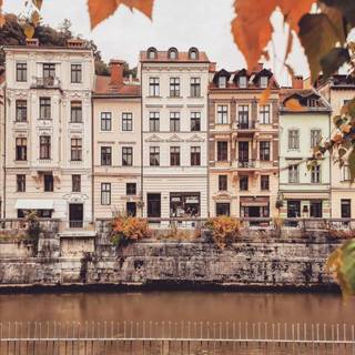 European autumn iPhone wallpaper