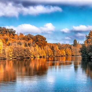 Autumn lake landscape wallpaper