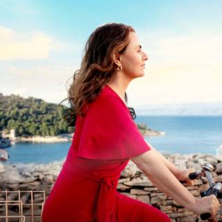 Faraway Netflix wallpaper