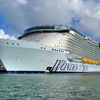 Wonder of the Seas wallpaper