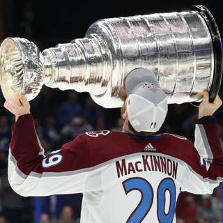 MacKinnon desktop wallpaper