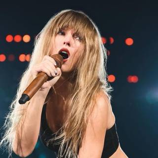 Taylor Swift computer Eras Tour wallpaper