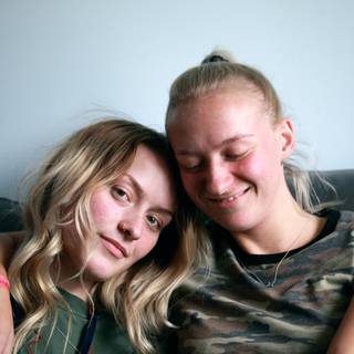 Lesbian girls HD wallpaper