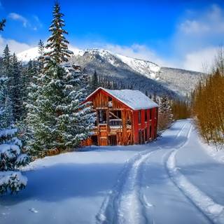 Winter cottage desktop wallpaper