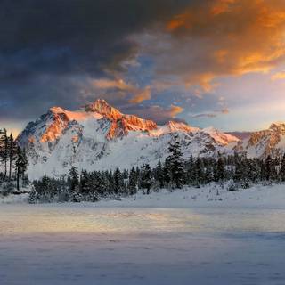 Winter mountains sunset wallpaper