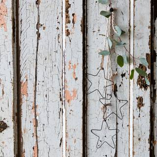 Rustic wood winter wallpaper