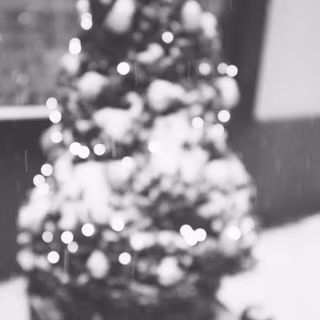 Winter Christmas MacBook Air wallpaper