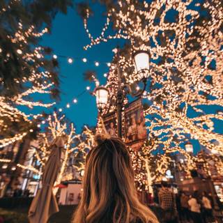 Christmas lights iPhone wallpaper