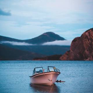 Ship iPhone wallpaper