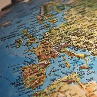 World map iPhone wallpaper