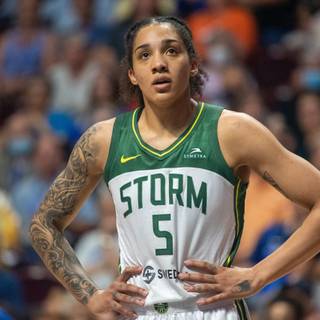 Gabby Williams wallpaper