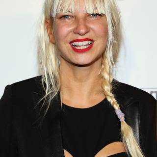 Sia Kate Isobelle Furler wallpaper