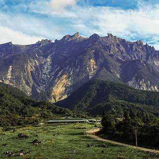 Mount Kinabalu wallpaper