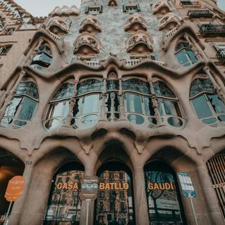 Casa Batlló wallpaper