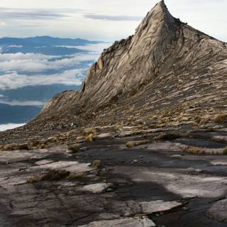 Mount Kinabalu wallpaper
