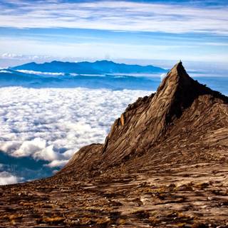 Mount Kinabalu wallpaper